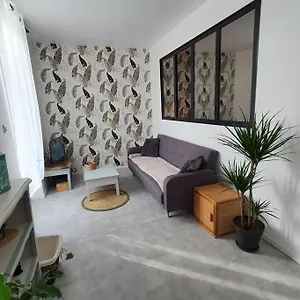  Appartement Centre, Refait A Neuf.