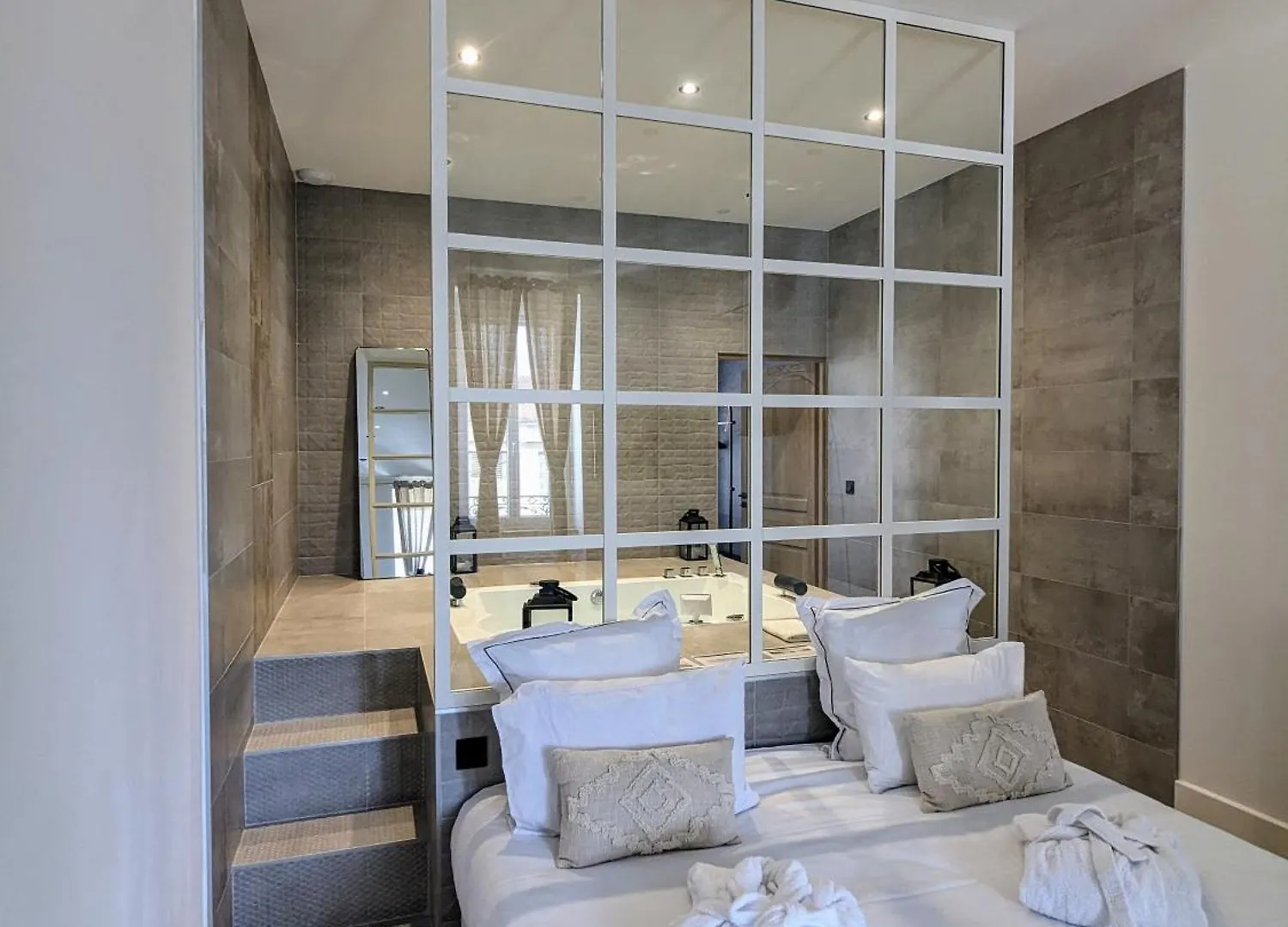My'Deting - Jacuzzi Apartment Roanne